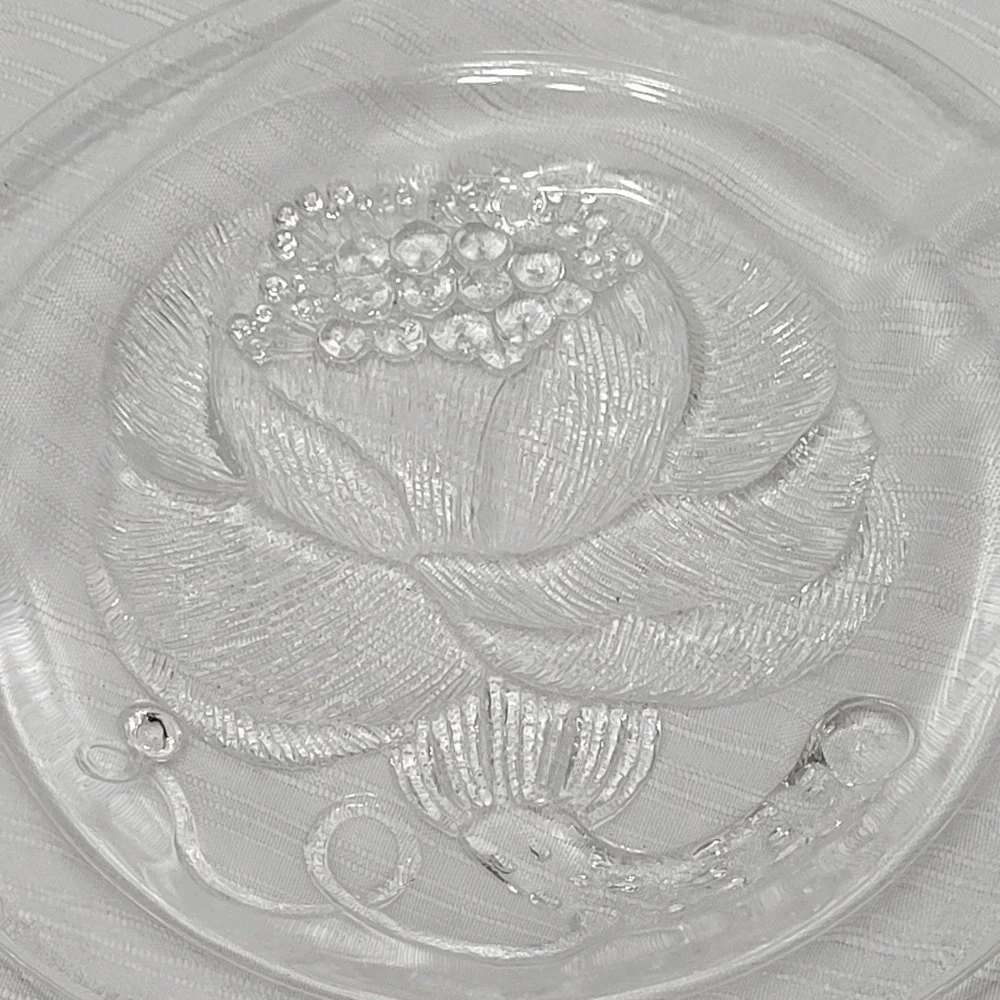 Vintage Lotus Floral Embossed Salad Dessert Plates 7.5